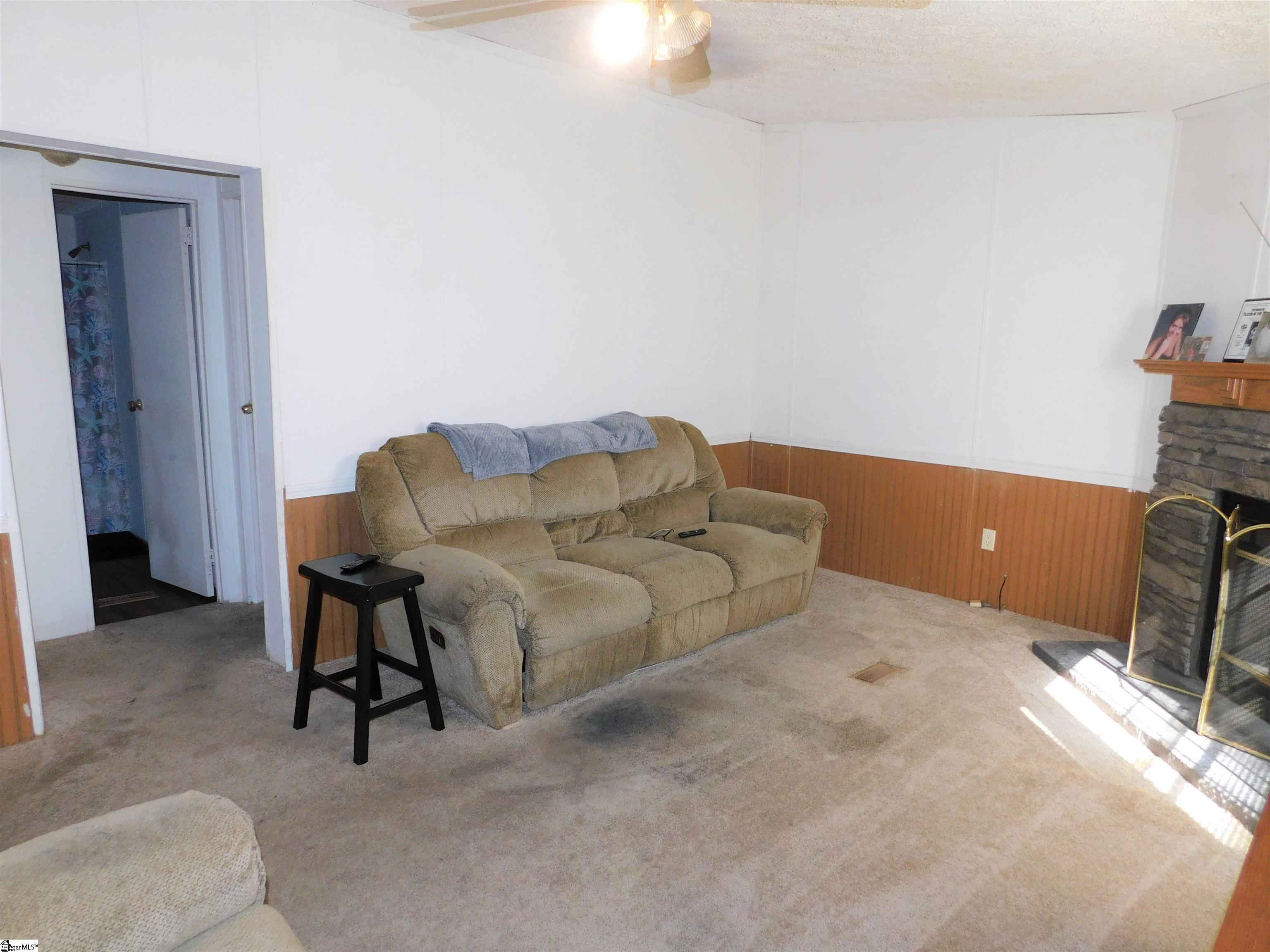 194 Fitts Road Greer, SC 29651 - Photo 13 of 19 Gallery Image 13
