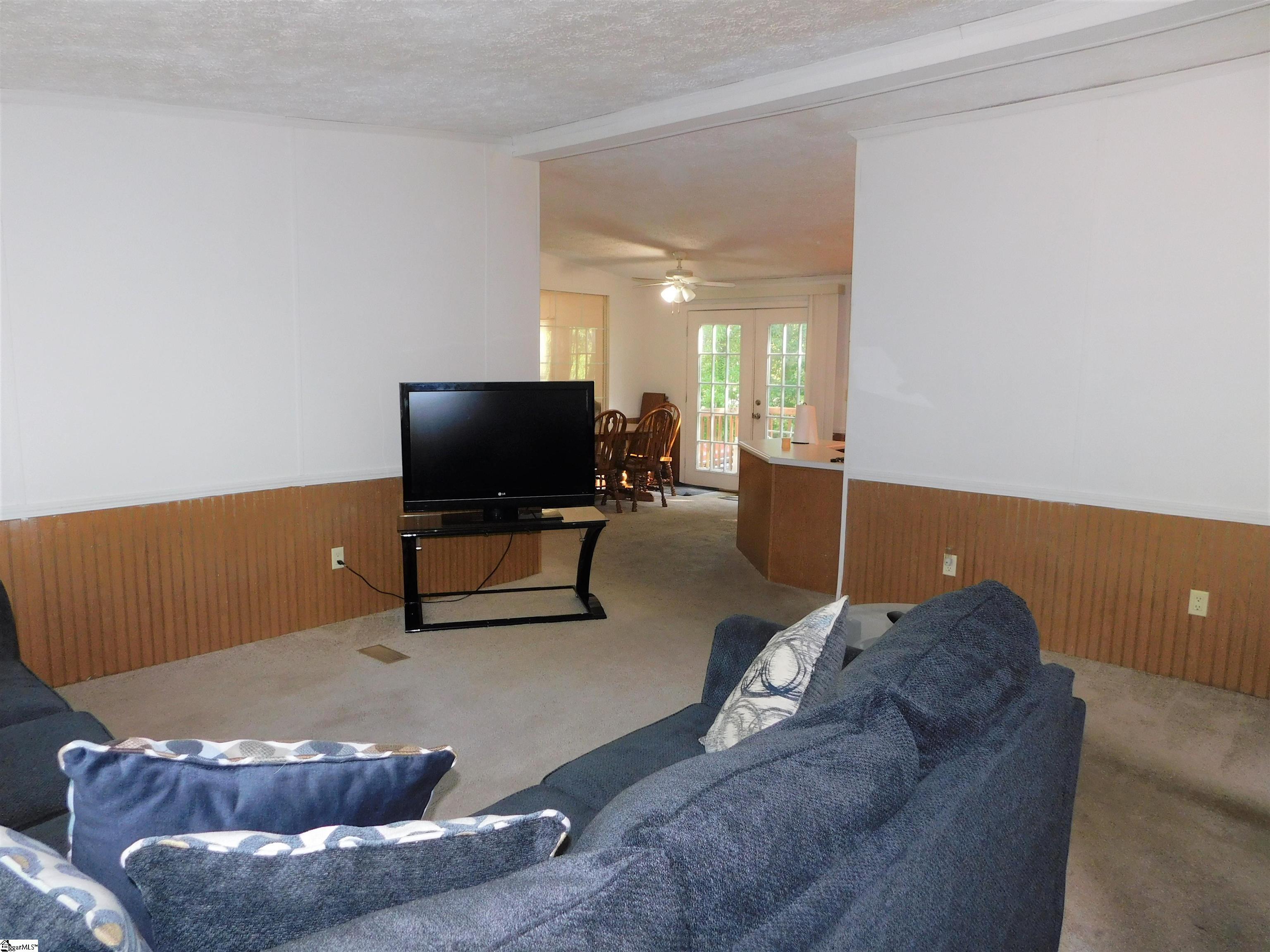 194 Fitts Road Greer, SC 29651 - Photo 5 of 19 Gallery Image 5
