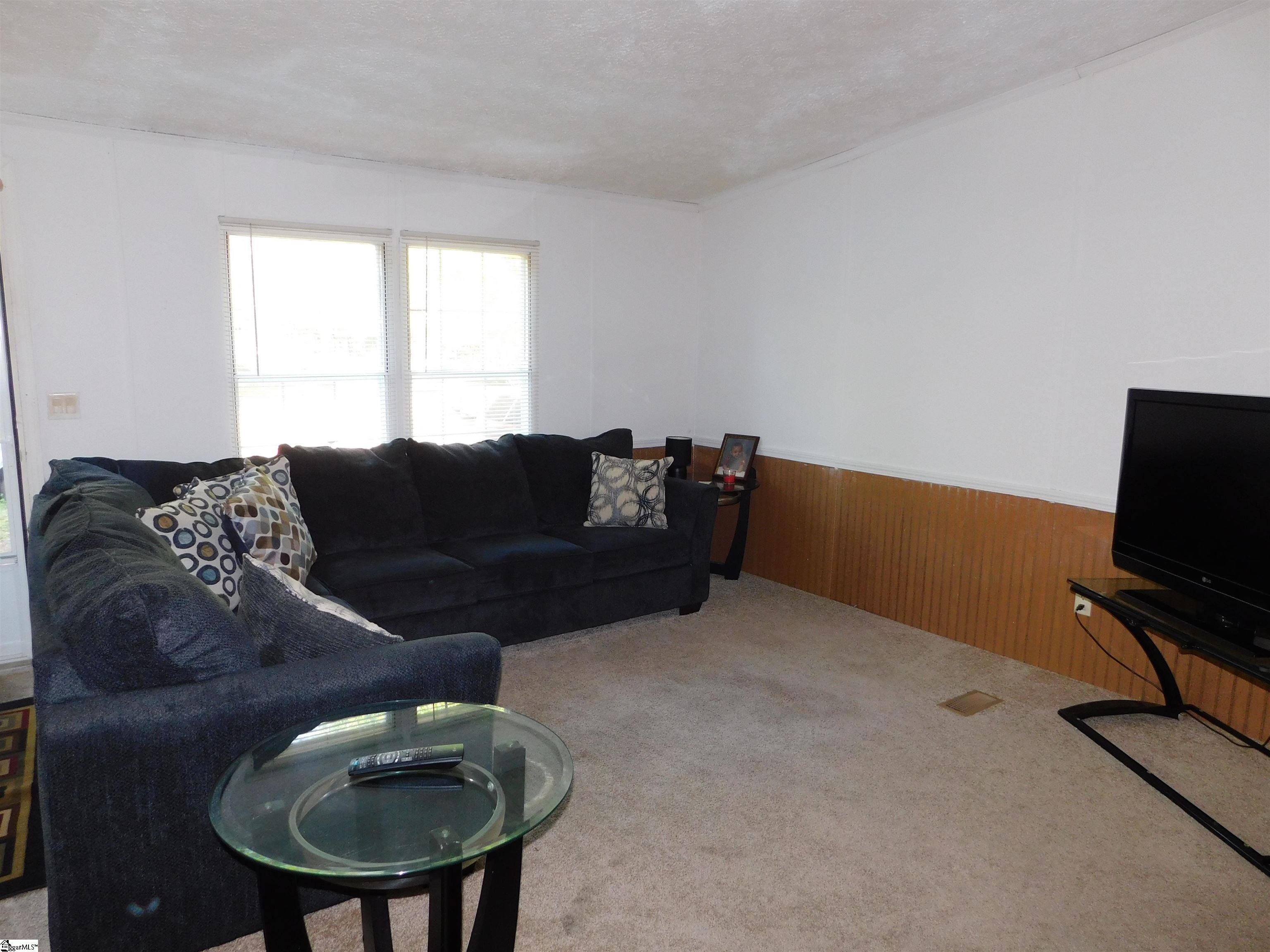 194 Fitts Road Greer, SC 29651 - Photo 6 of 19 Gallery Image 6