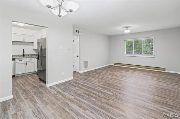 $149,900 | 10135 Sakura Drive, Unit G, St. Louis, MO 63128