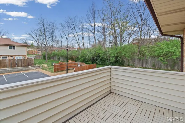$149,900 | 10135 Sakura Drive, Unit G, St. Louis, MO 63128