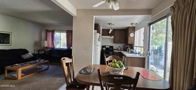 $360,000 | 3102 Ave Q-13, Palmdale, CA 93550