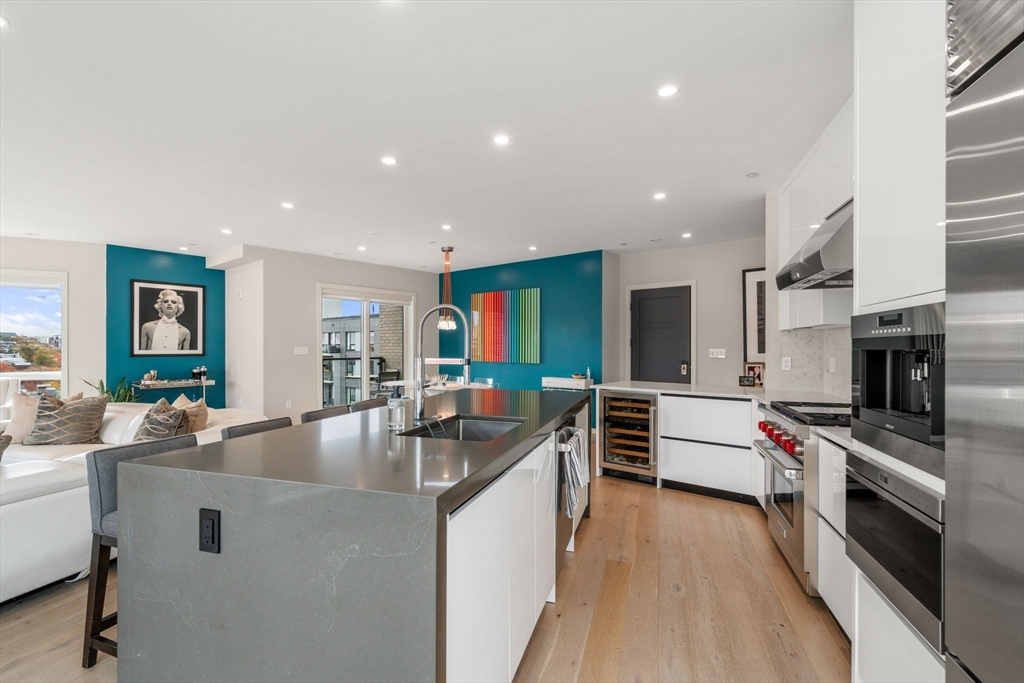 100 A Street, Unit 7 Boston, MA 02127 - Photo 11 of 33