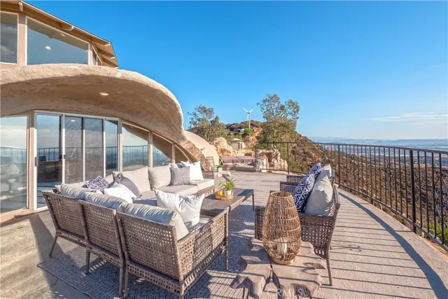 $2,798,000 | 13600 Diamond Point Drive, Unit 1, Yucaipa, CA 92399