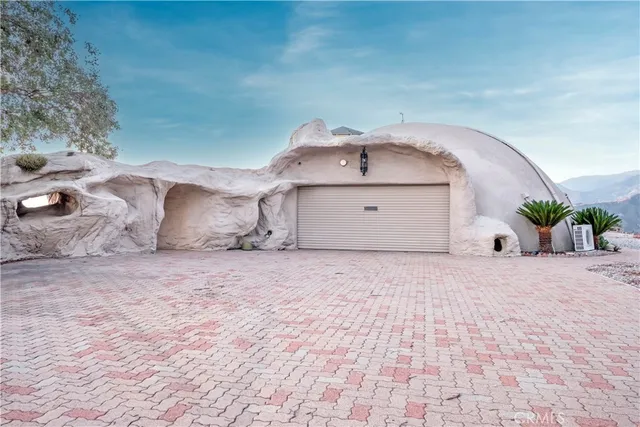 $2,798,000 | 13600 Diamond Point Drive, Unit 1, Yucaipa, CA 92399