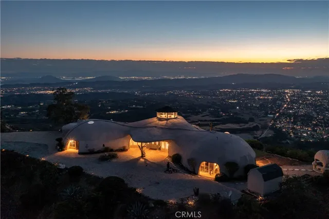 $2,798,000 | 13600 Diamond Point Drive, Unit 1, Yucaipa, CA 92399