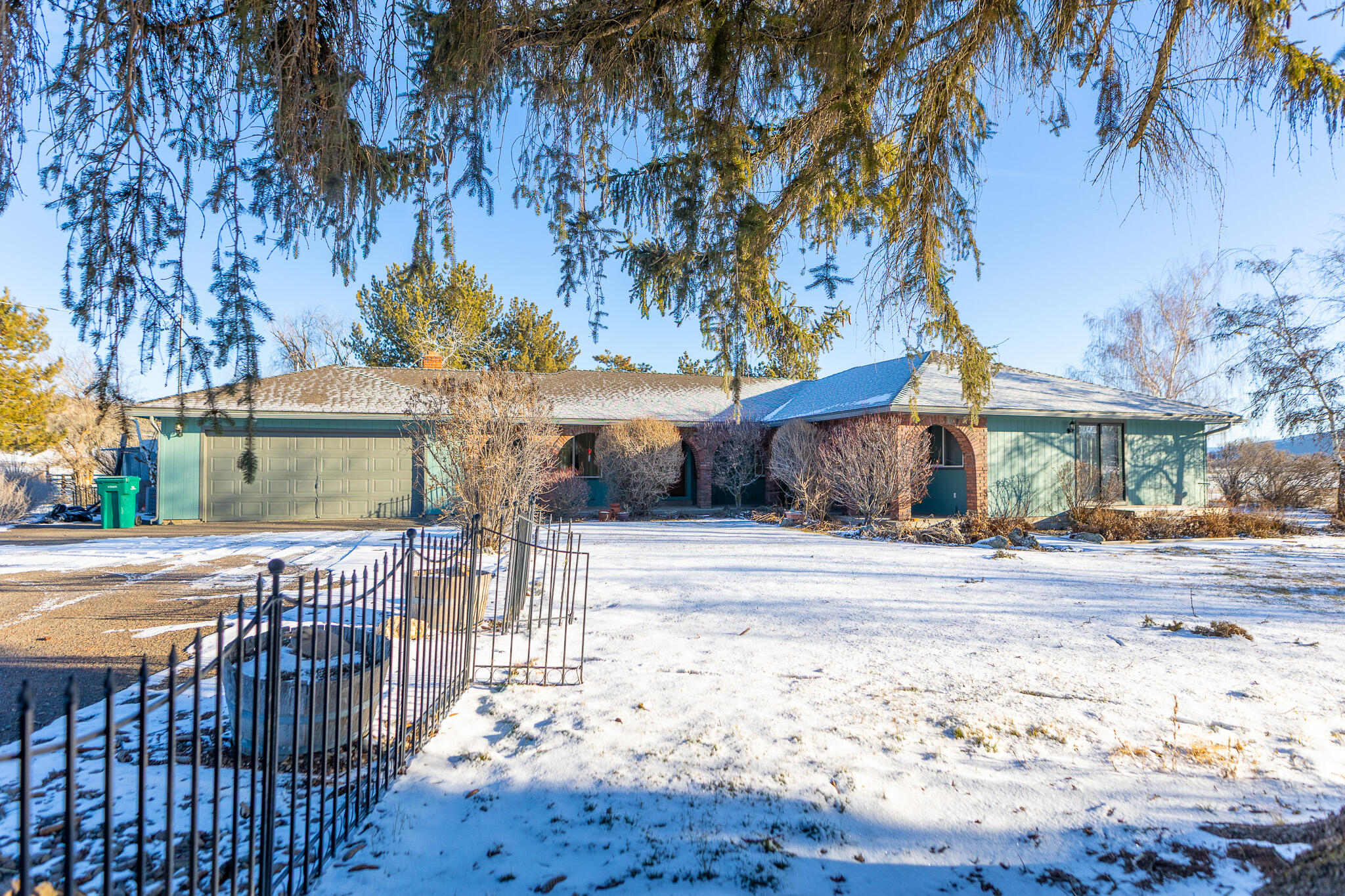 521 Old Midland Road Klamath Falls, OR 97603 - Photo 3 of 48 335A3423