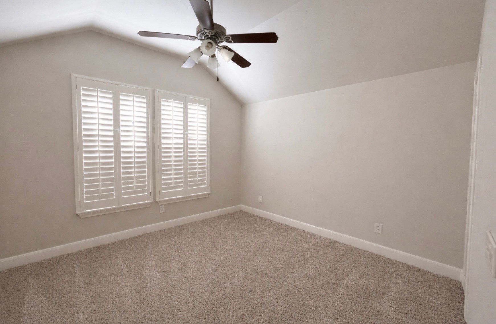 1012 Studer Street Houston, TX 77007 - Photo 8 of 13