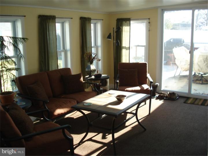 20 Mayflower Road Levittown, PA 19056 - Photo 12 of 23 Gallery Image 12
