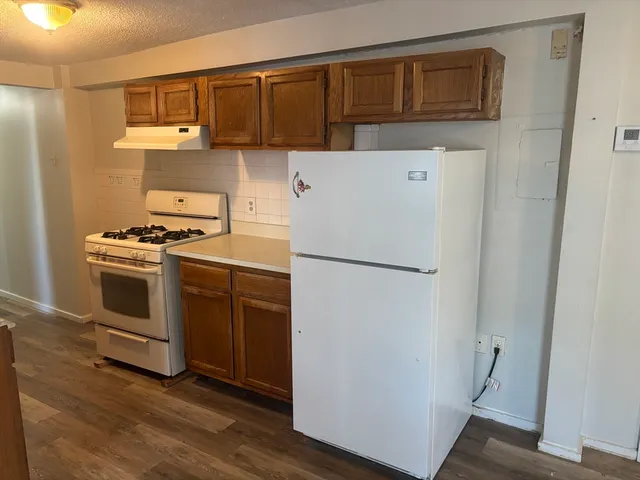 $2,000 | 108 South Common Street, Unit 2L, Lynn, MA 01902