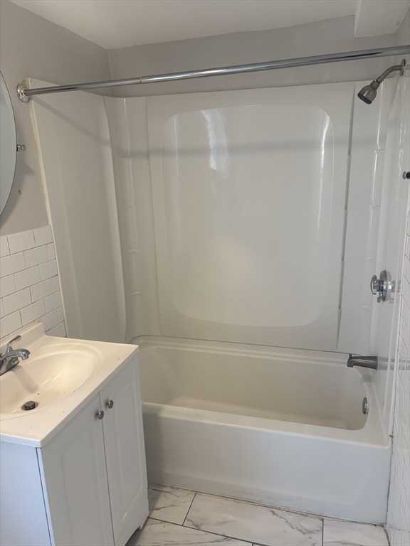 108 South Common Street, Unit 2L Lynn, MA 01902 - Photo 12 of 18