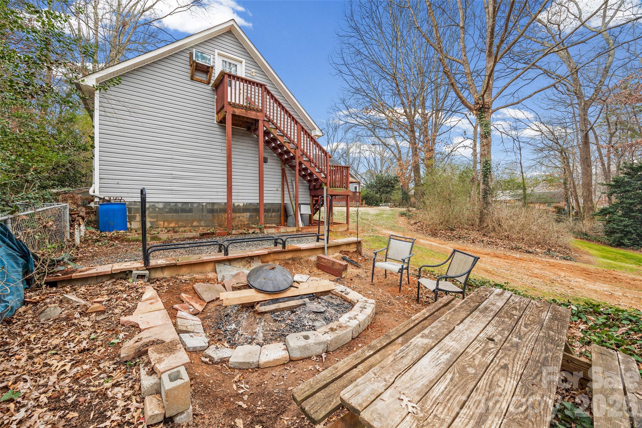 3320 Tilley Morris Road Matthews, NC 28105 - Photo 45 of 48 a view of a house with backyard and sitting area