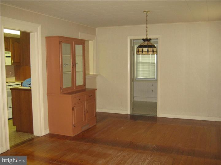 870 Bridgeboro Street Riverside, NJ 08075 - Photo 8 of 15