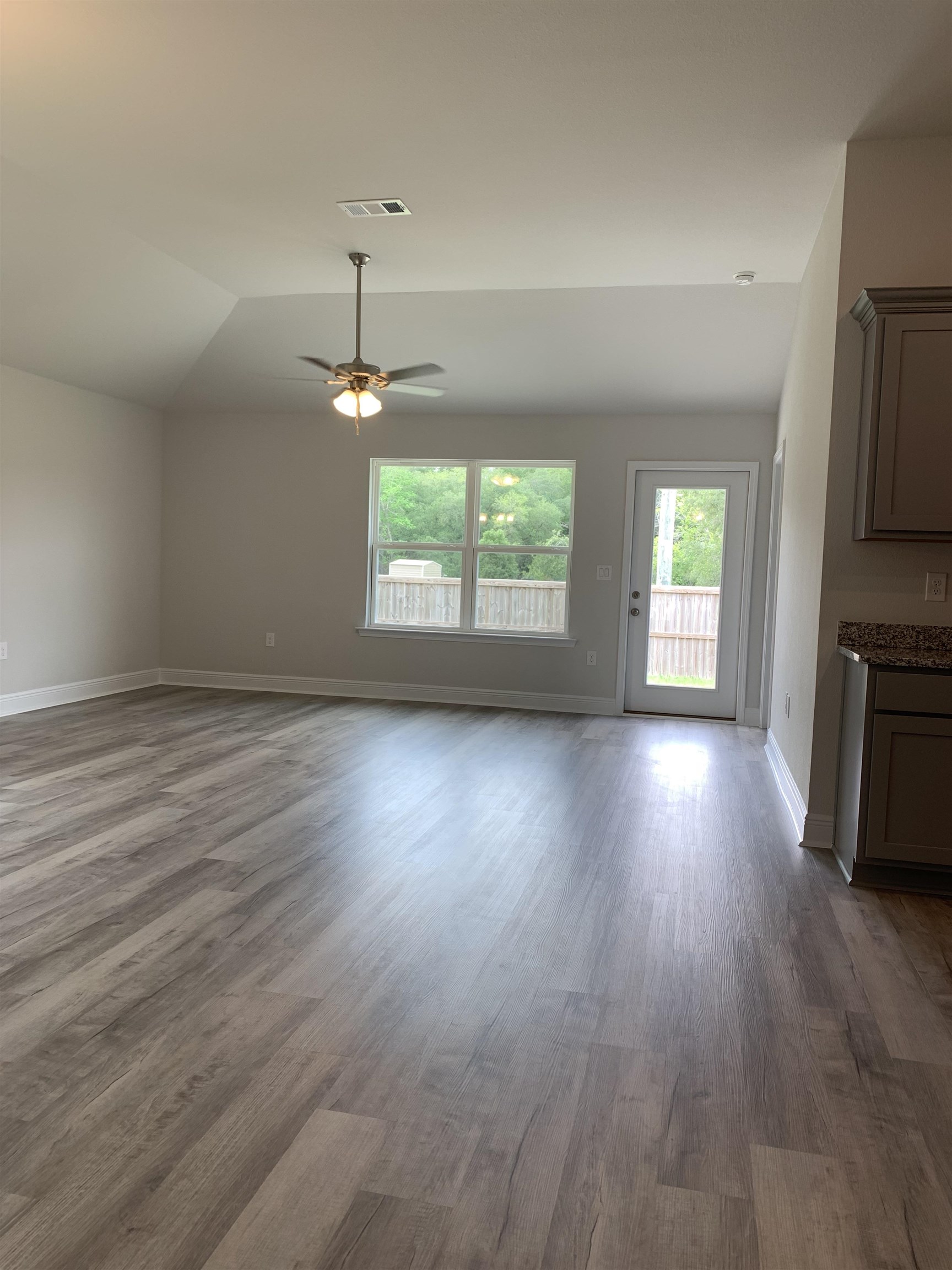 1407 Plymouth Drive Foley, AL 36535 - Photo 5 of 15