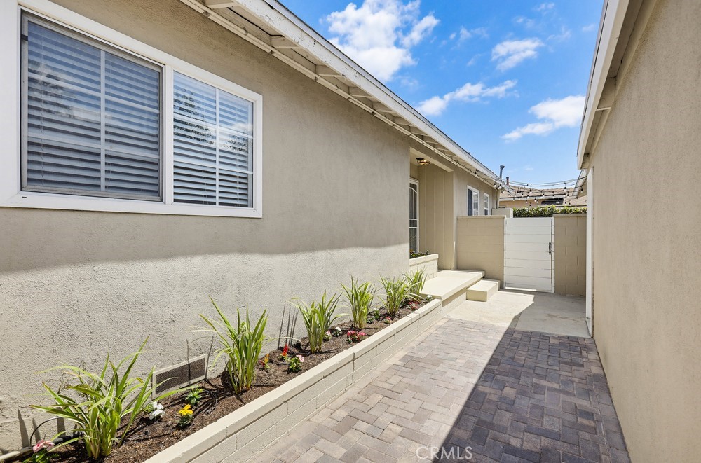 1312 North Devonshire Road Anaheim, CA 92801 - Photo 7 of 74