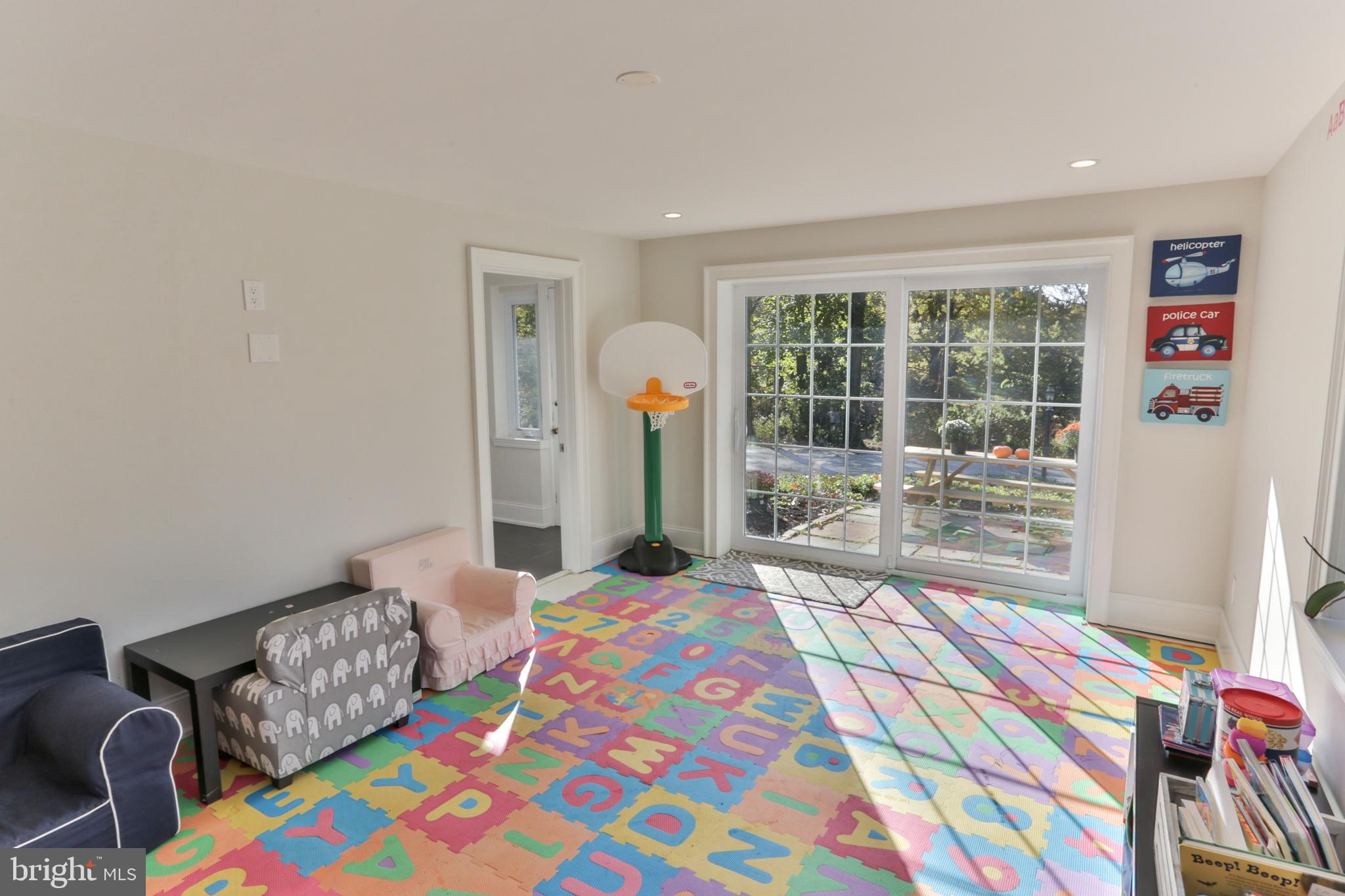 700 Panorama Road Villanova, PA 19085 - Photo 28 of 34 a bedroom with a bed and a window