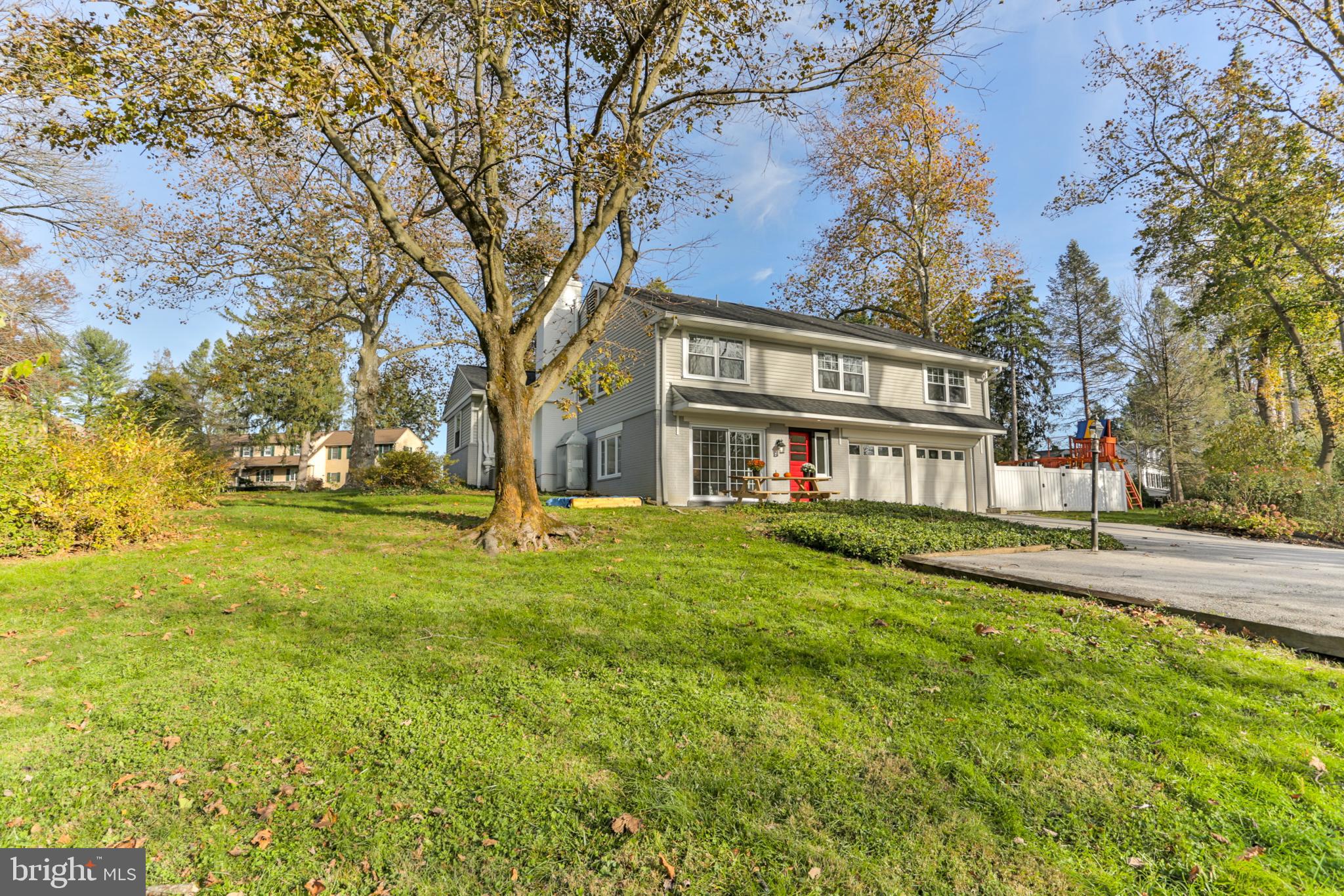 700 Panorama Road Villanova, PA 19085 - Photo 34 of 34 a view of a big yard with large trees