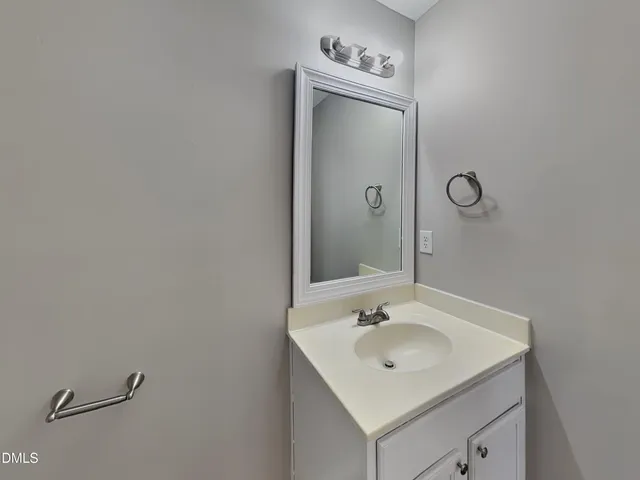 $1,889 | 933 Mailwood Drive, Knightdale, NC 27545