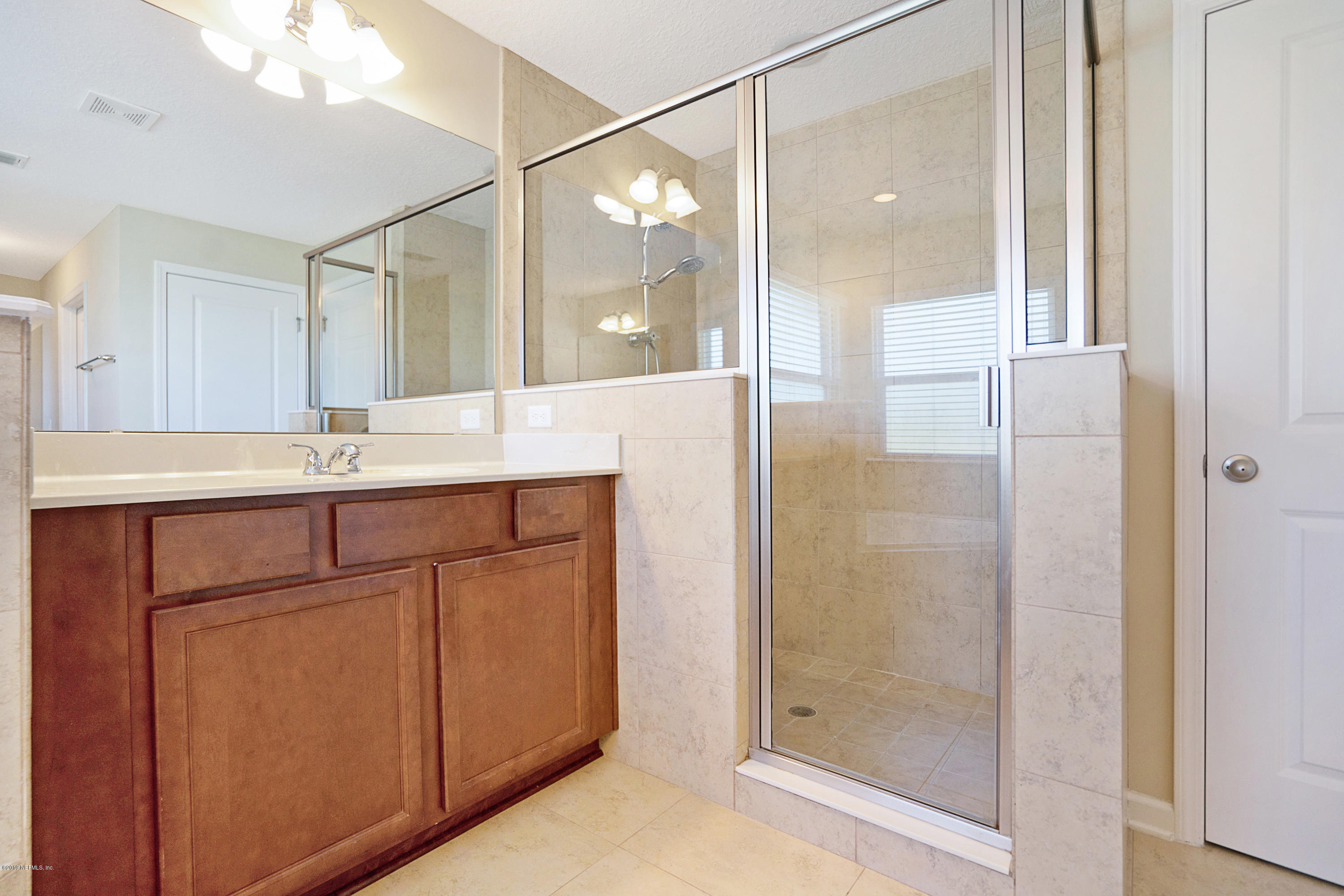 1828 Sugar Maple Road Fleming Island, FL 32003 - Photo 19 of 31 Master bathroom