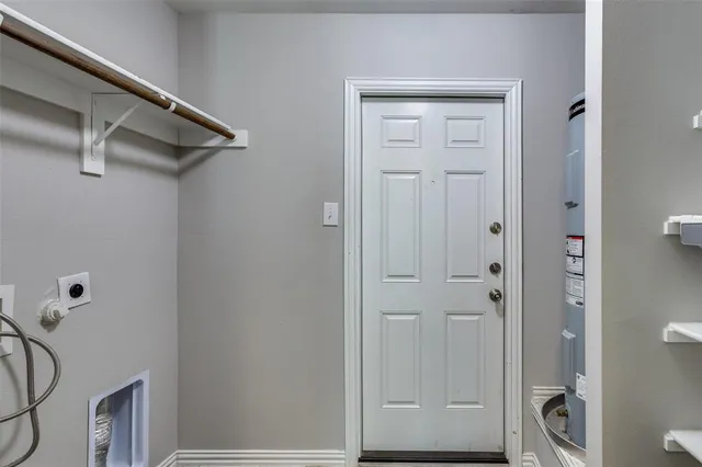 a view of a walk in closet