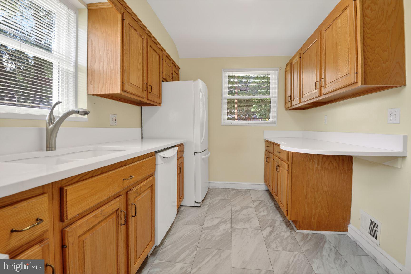 11015 Burnley Terrace Silver Spring, MD 20902 - Photo 11 of 29 Kitchen