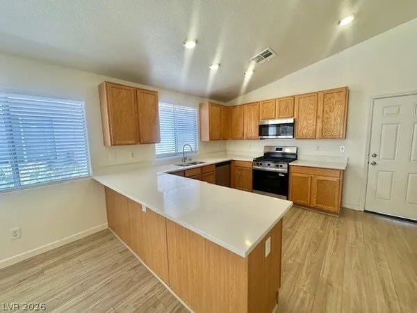 $2,195 | 2149 Sunset Vista Avenue, Henderson, NV 89052