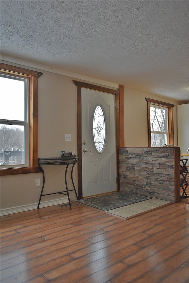5214 Cedar Valley Road Traverse City, MI 49684 - Photo 7 of 47 1872912-6.JPG