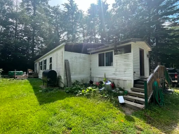 $169,900 | 513 East River Street, Orange, MA 01364