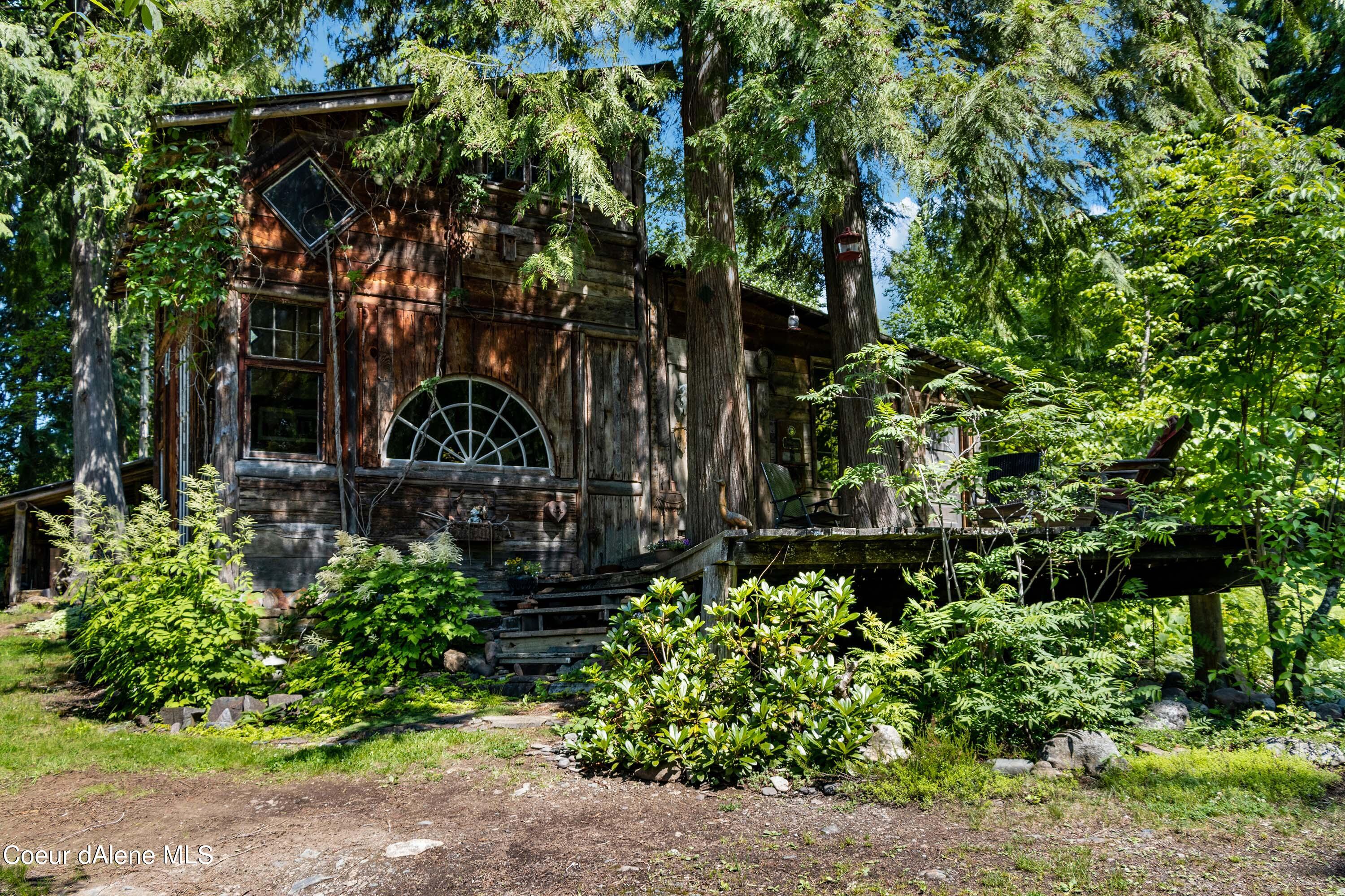 58019 Highway 200, Clark Fork, ID 83811 Compass