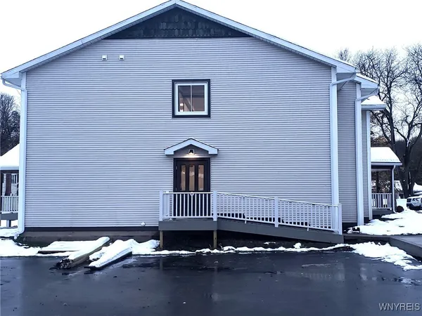 $1,295 | 400 # B Ohio Street, Medina, NY 14103