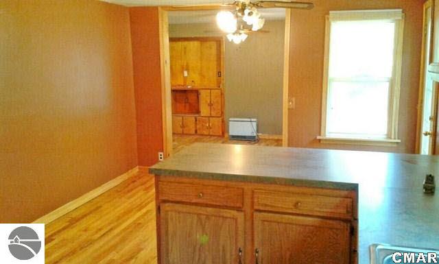 11660 West Bawkey Road Lake, MI 48632 - Photo 5 of 25 1769900-4.JPG