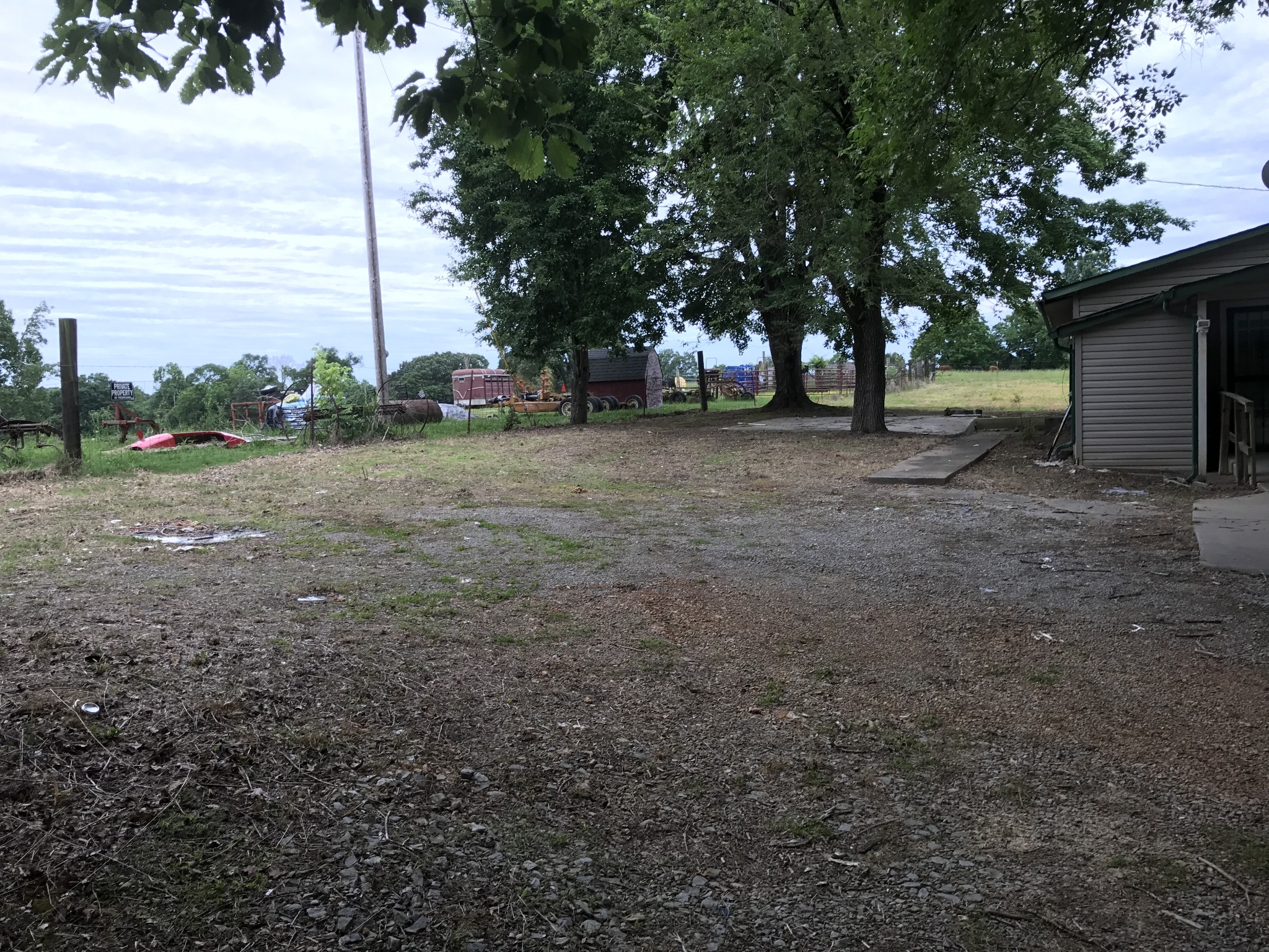 811 Gholson Road Clarksville, TN 37043 - Photo 4 of 25 a view of outdoor space with trees