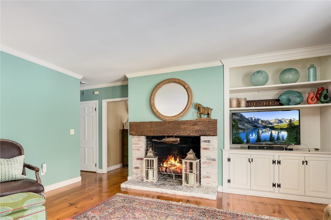 69 Adams Point Road Barrington, RI 02806 - Photo 8 of 29