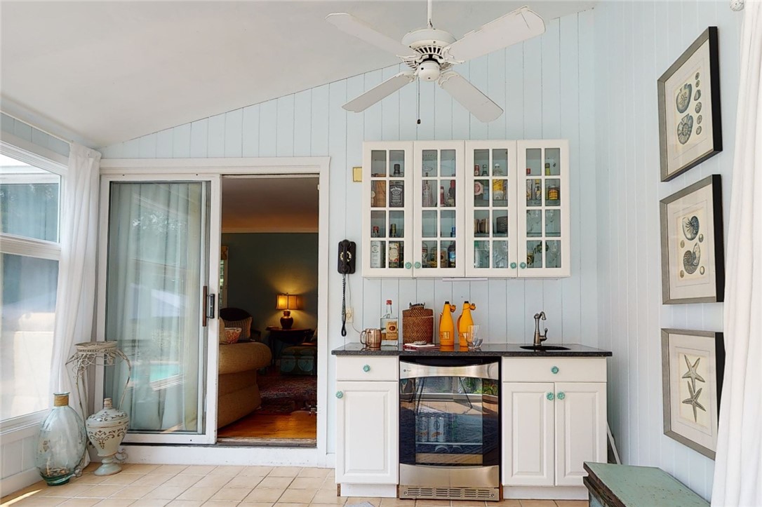 69 Adams Point Road Barrington, RI 02806 - Photo 9 of 29