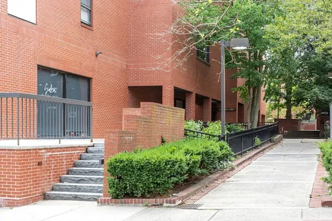 $599,000 | 20 Central Street, Unit 402, Salem, MA 01970