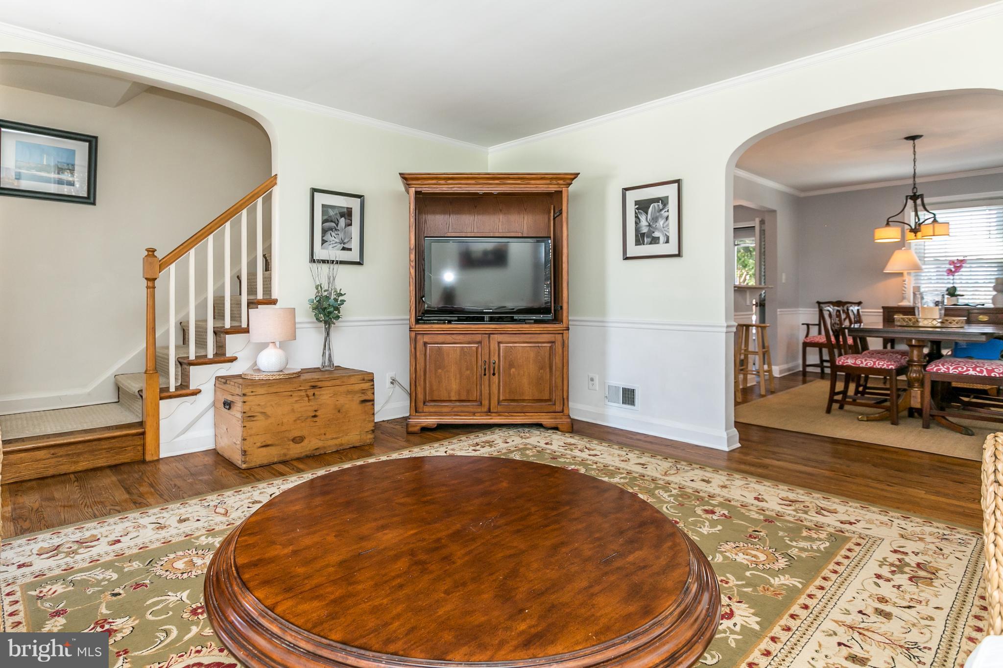 259 Stanmore Road Baltimore, MD 21212 - Photo 4 of 26 Living Room