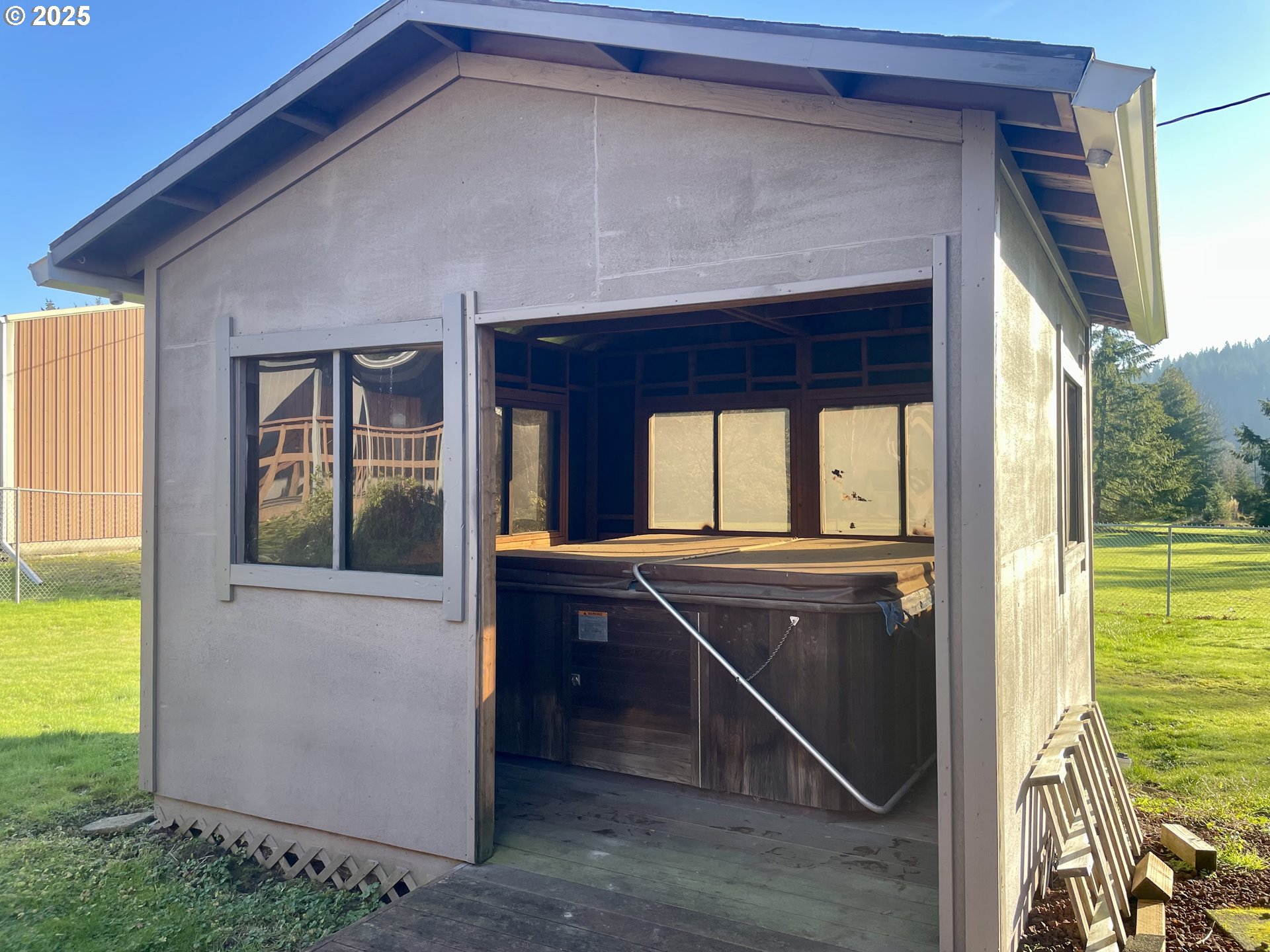2895 Harris Street Road Kelso, WA 98626 - Photo 42 of 47 a front view of house with ocean view