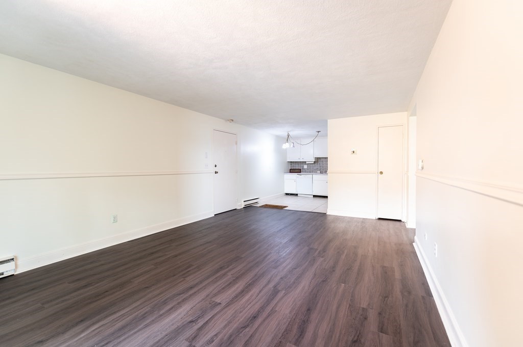 11 Walker Road, Unit 10 North Andover, MA 01845 - Photo 10 of 25 Gallery Image 10