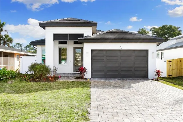 $23,000 | 734 109th Avenue North, Naples, FL 34108
