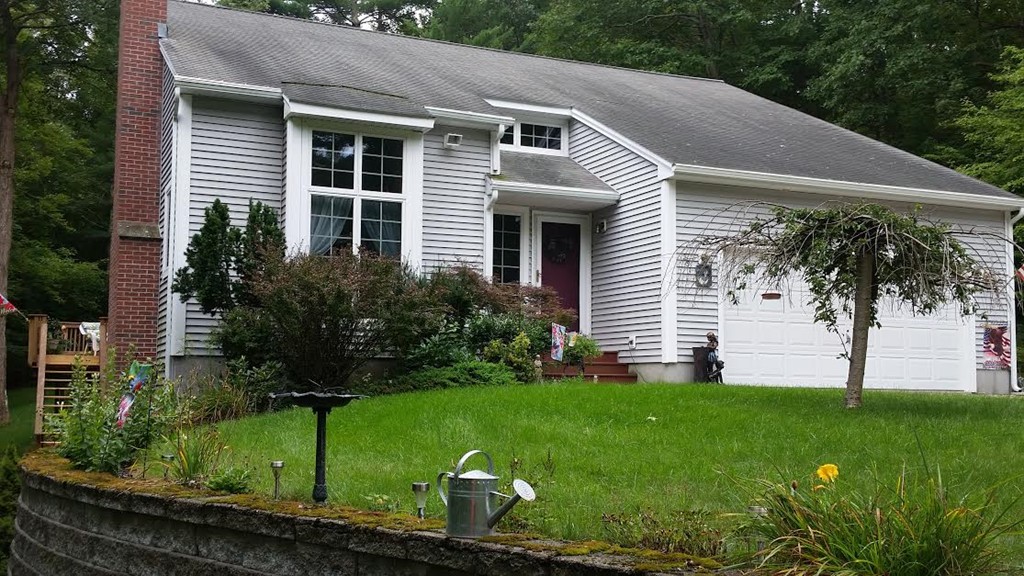 351 Quaddick Road Thompson, CT 06277 - Photo 4 of 28 a view of a house with backyard and garden
