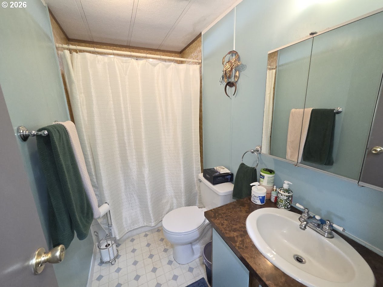 508 Shadow Ranch Lane Roseburg, OR 97470 - Photo 15 of 33