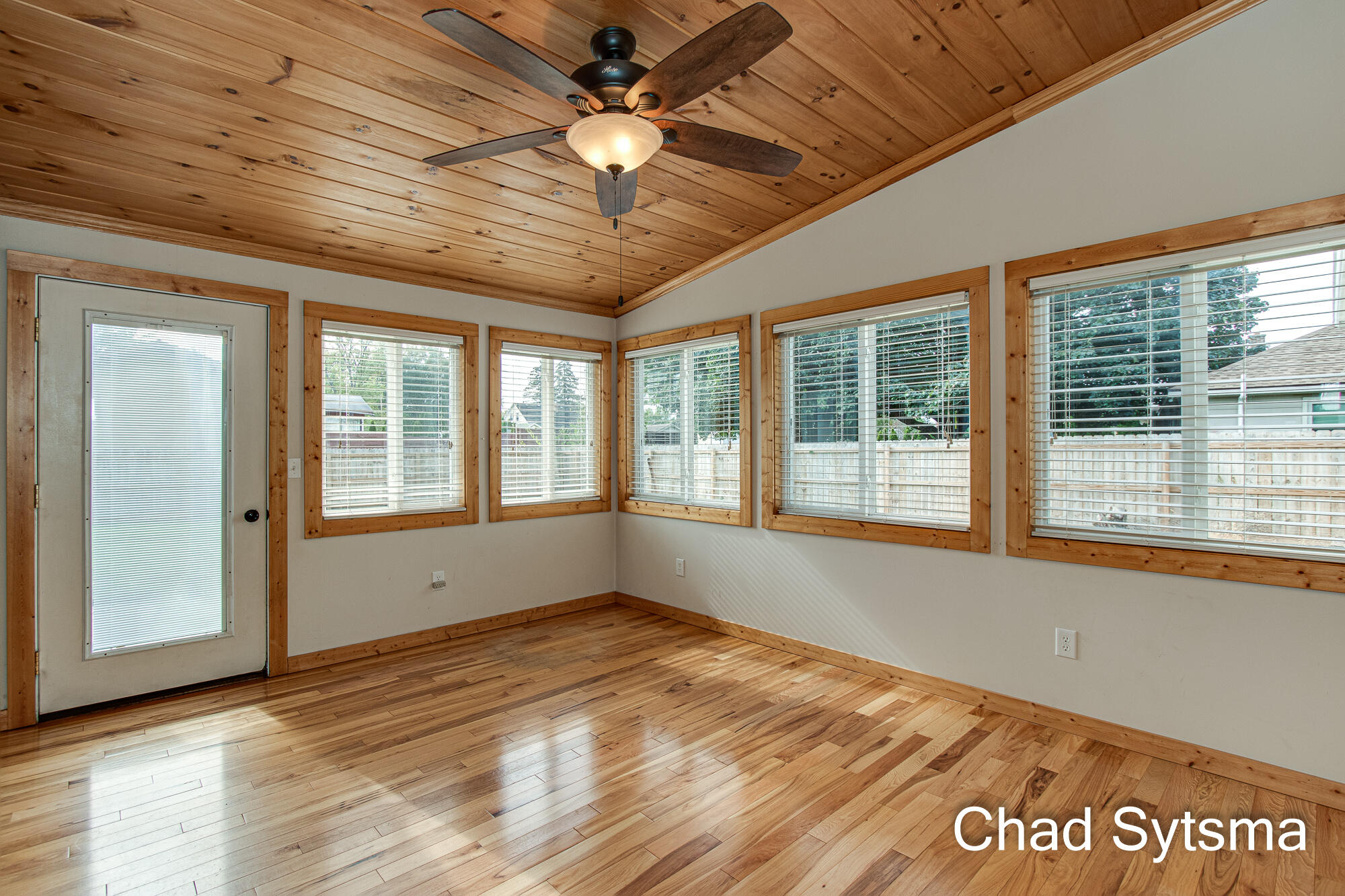 862 Rushmore Street Jenison, MI 49428 - Photo 12 of 40 Sunroom 3
