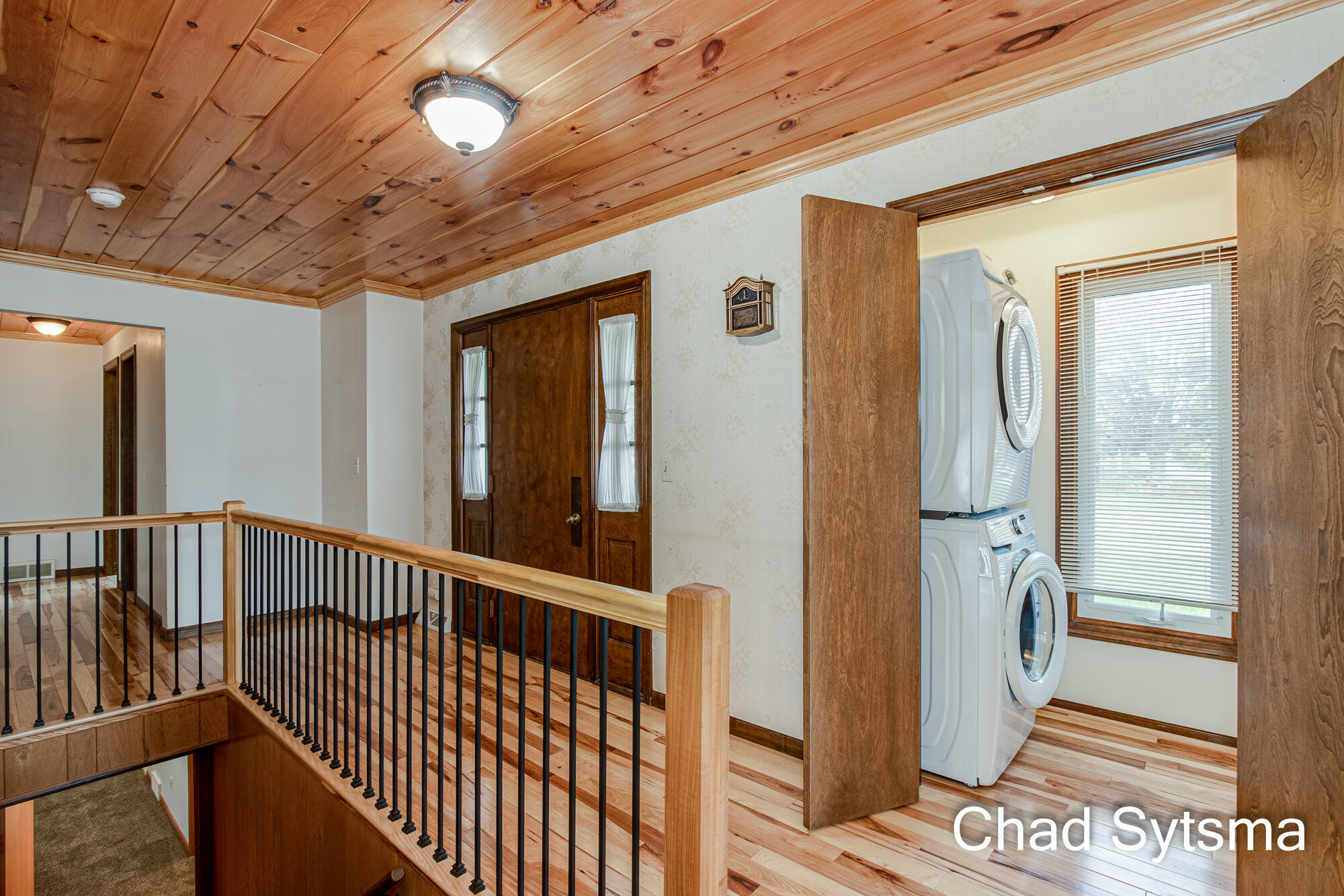 862 Rushmore Street Jenison, MI 49428 - Photo 20 of 40 Main Level Laundry