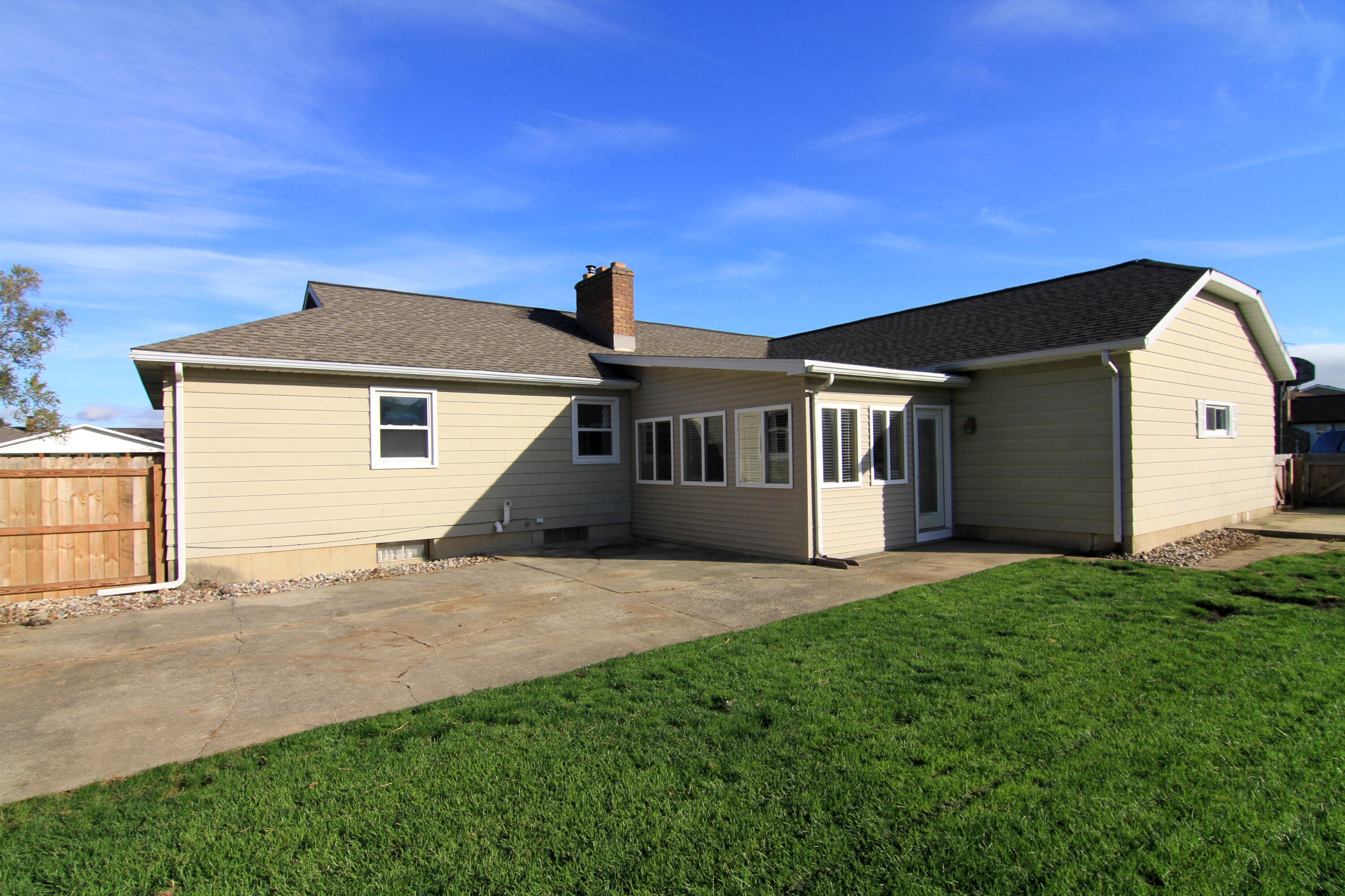 862 Rushmore Street Jenison, MI 49428 - Photo 39 of 40 Sunroom / Patio