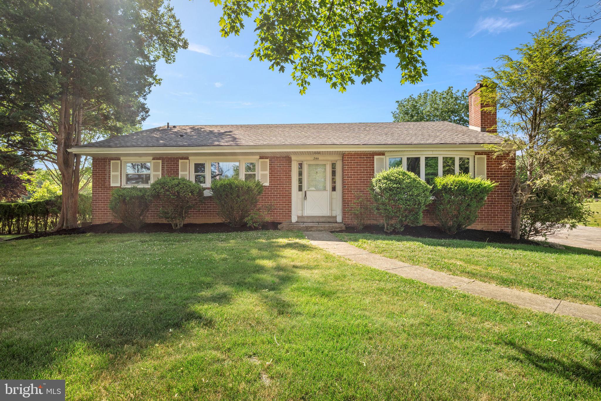 244 Old State Road Berwyn, PA 19312 - Photo 2 of 16