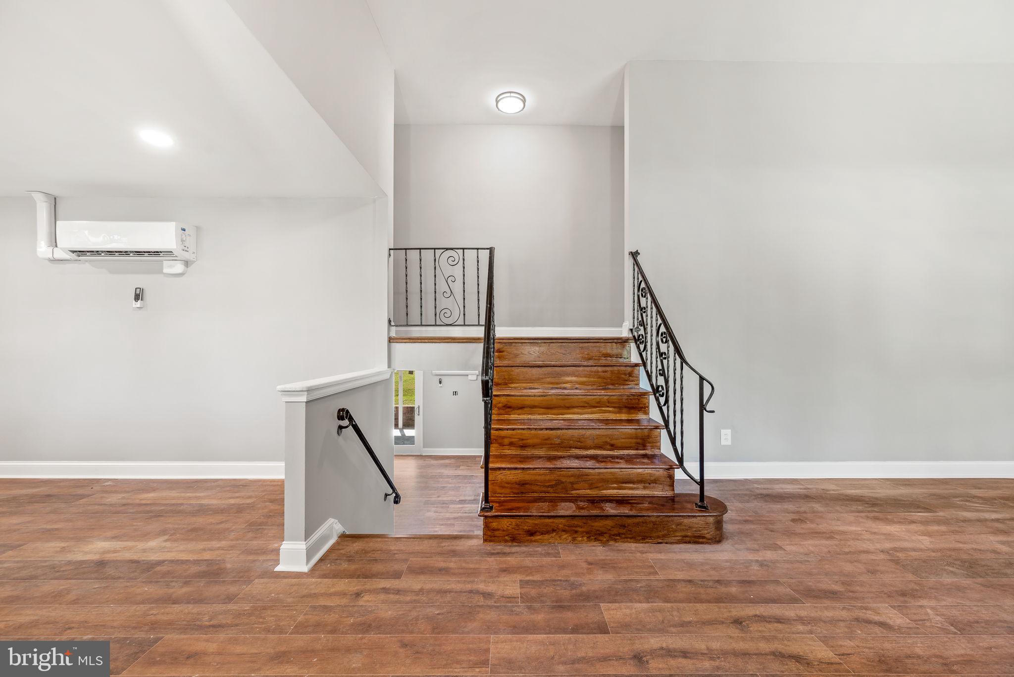 244 Old State Road Berwyn, PA 19312 - Photo 3 of 16
