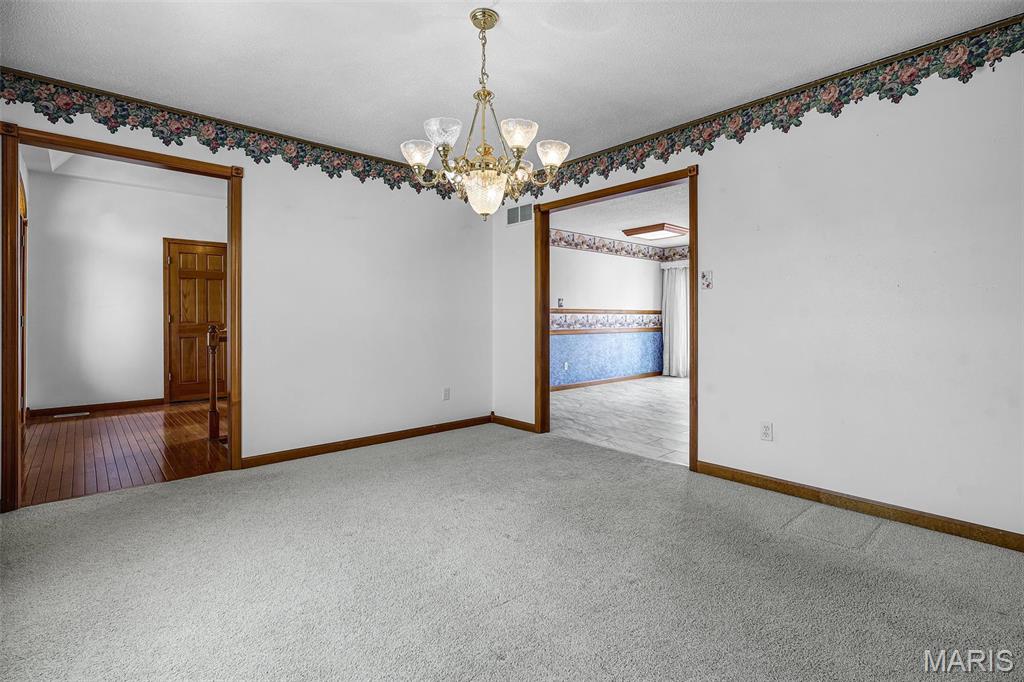 2915 Wellen Road Highland, IL 62249 - Photo 15 of 40