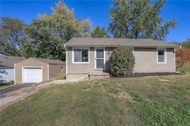 $199,900 | 4011 Northeast Kelsey Road, Kansas City, MO 64116