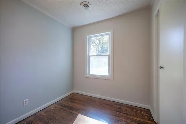 $199,900 | 4011 Northeast Kelsey Road, Kansas City, MO 64116