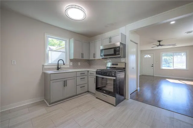 $199,900 | 4011 Northeast Kelsey Road, Kansas City, MO 64116